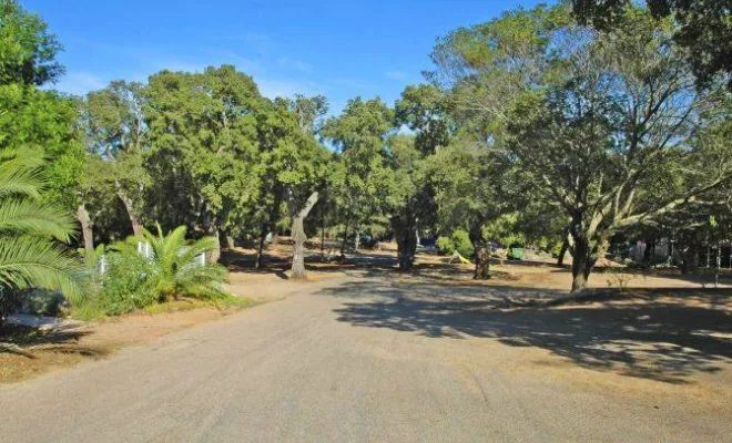 Camping avec emplacements nus, Porto-Vecchio, Camping Pezza Cardo